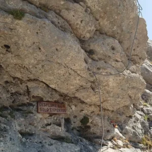 Desplome K4 de la Ferrata Flores y lanugas de Arbás