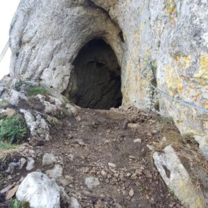 Ferrata Valdetorno cueva 2